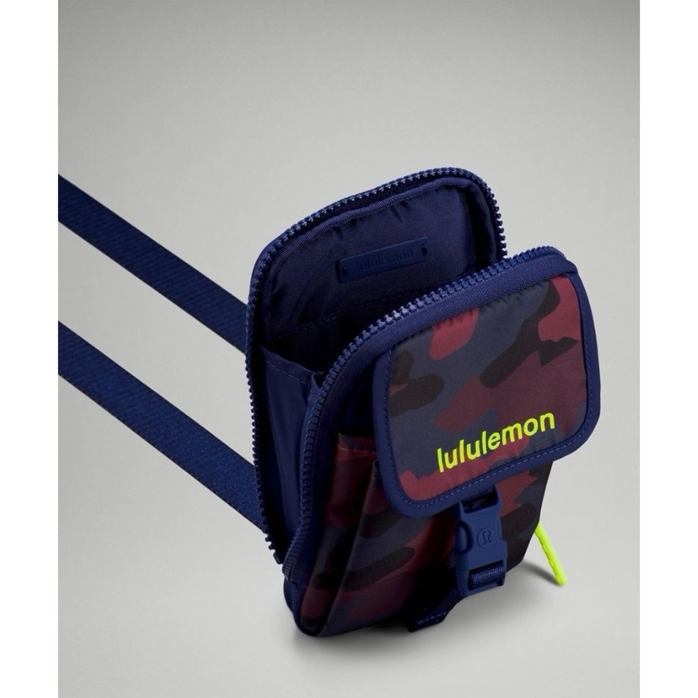 Lululemon Zip-Top Crossbody Bag